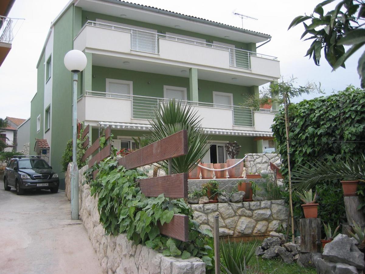 -Villa Sjor -Primosten-Apartmani- Has 2 Large Apartments And 2 Smaller Ones -Primosten Lokvice 6 Екстер'єр фото