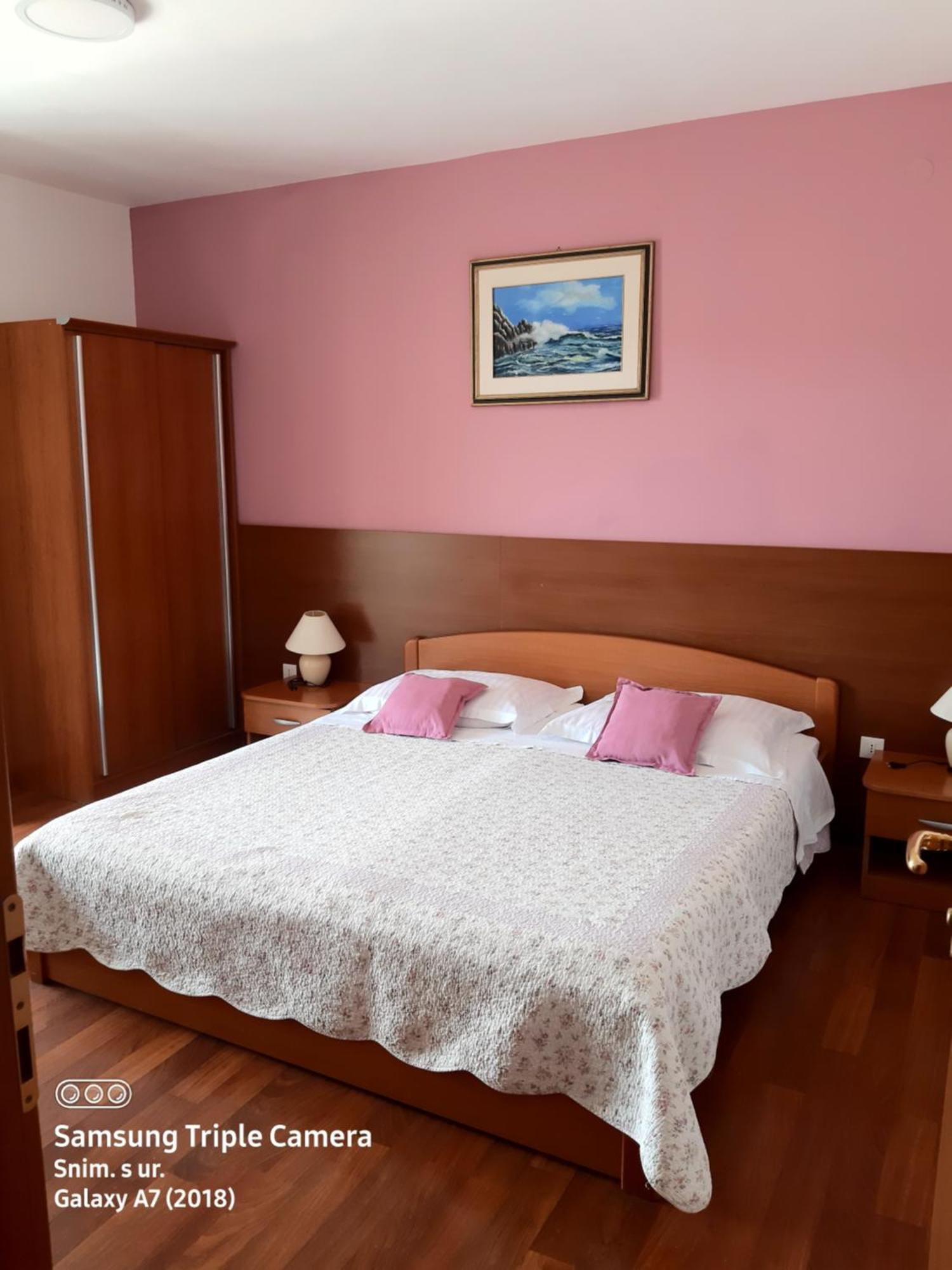 -Villa Sjor -Primosten-Apartmani- Has 2 Large Apartments And 2 Smaller Ones -Primosten Lokvice 6 Екстер'єр фото